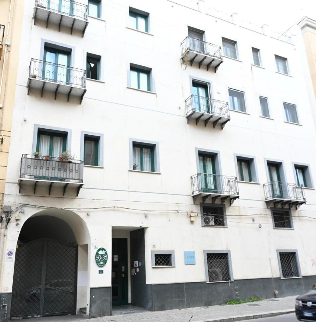 Terzo Rione Hotel Палермо Екстериор снимка